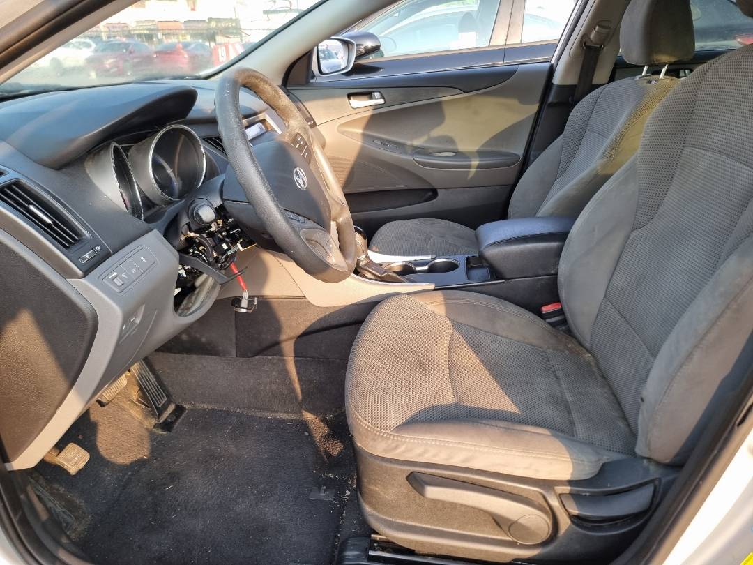 2014 HYUNDAI SONATA — 181421 Miles — Lot 125487 — Ind. 12 - Marhaba Auctions Used Cars - Image 6