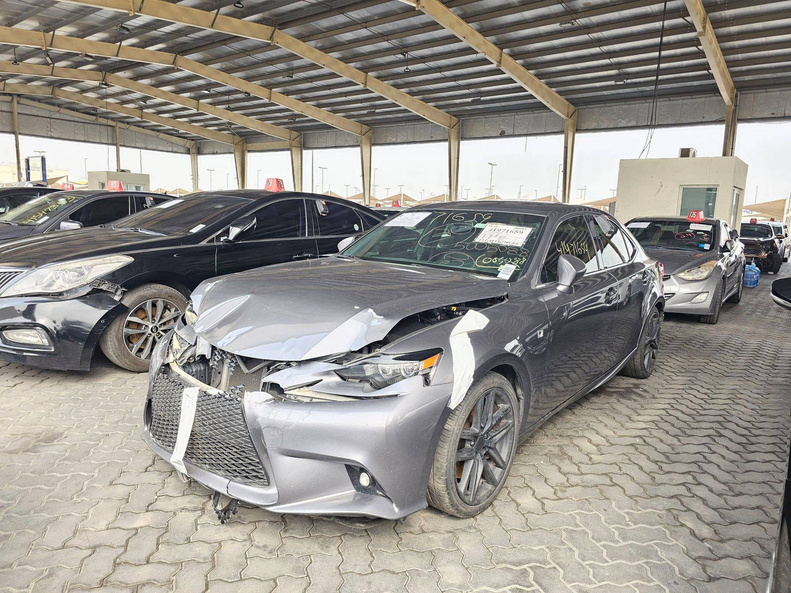 2014 LEXUS IS-350 — 175393 Miles — Lot 7E5005088 — Souq - Marhaba Auctions Used Cars - Image 5