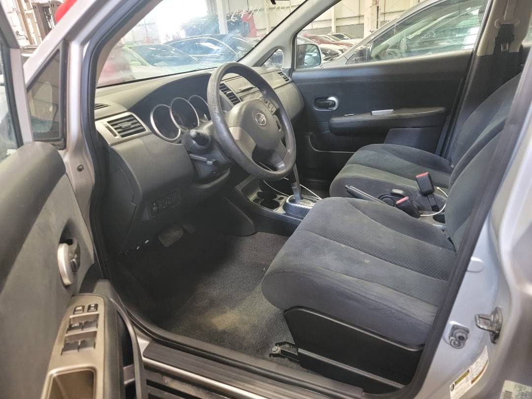 2010 NISSAN VERSA — 98916 Miles — Lot AL421784 — Souq - Marhaba Auctions Used Cars - Image 7
