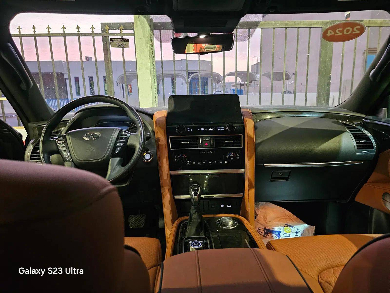 2024 INFINITI QX80 — 13704 KM — Lot 9326360 — Main - Marhaba Auctions Used Cars - Image 9