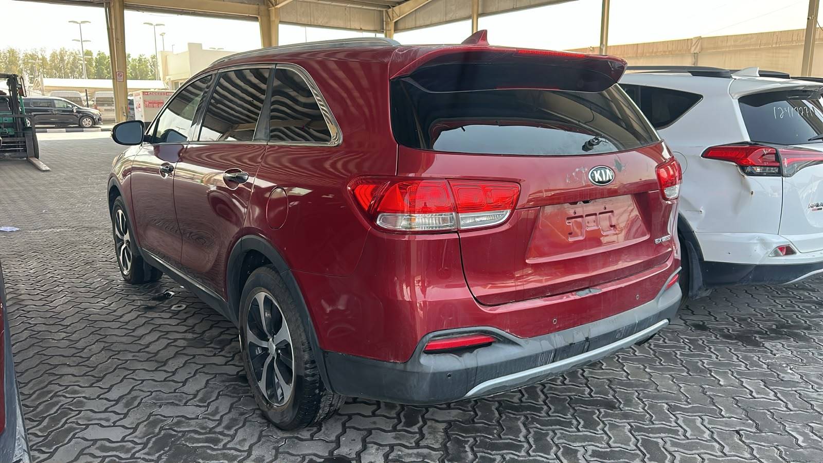2017 KIA SORENTO — 96366 Miles — Lot HG209091 — Souq - Marhaba Auctions Used Cars - Image 7