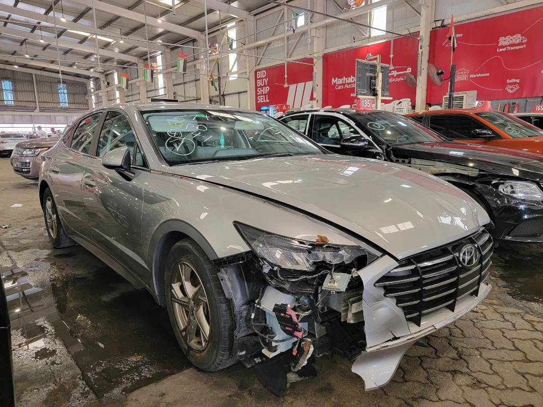2020 HYUNDAI SONATA — 31015 Miles — Lot H045749 — Souq - Marhaba Auctions Used Cars - Image 4