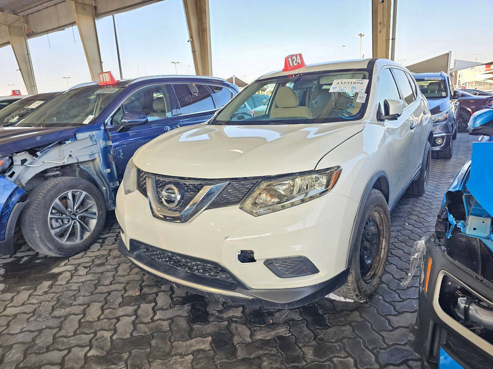 2016 NISSAN ROGUE — 130115 Miles — Lot GW001041 — Souq - Marhaba Auctions Used Cars - Image 5