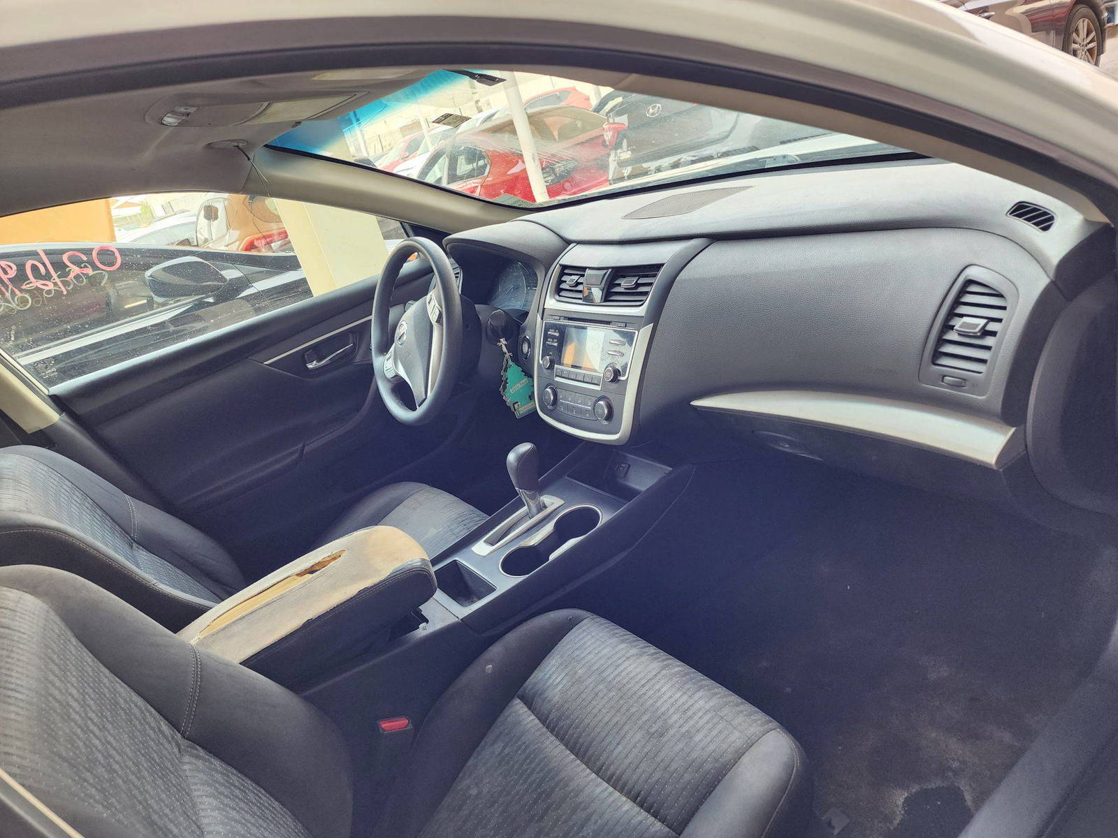 2016 NISSAN ALTIMA — 173064 Miles — Lot 40881044 — Souq - Marhaba Auctions Used Cars - Image 5