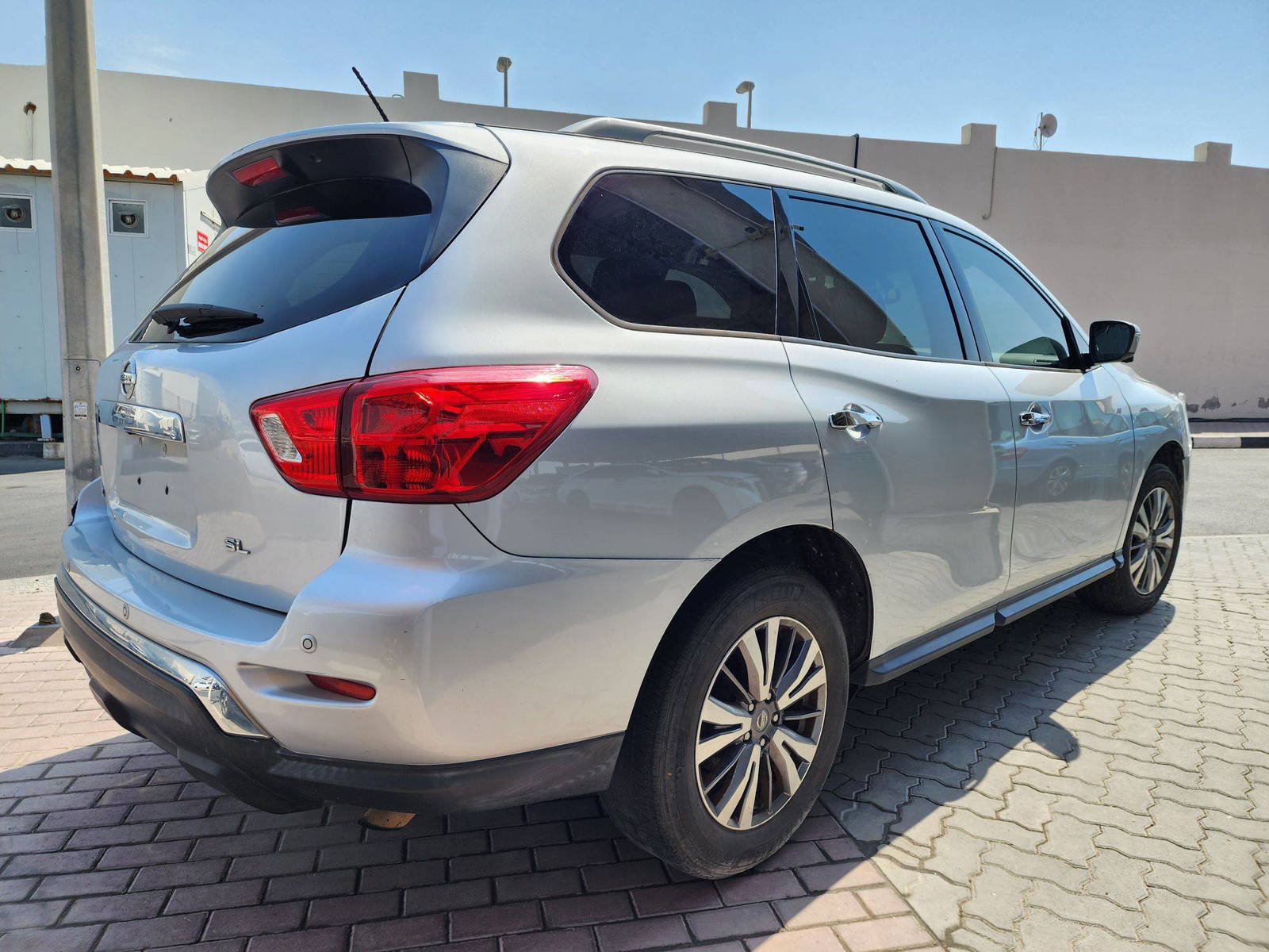 2018 NISSAN PATHFINDER — 144519 Miles — Lot 777927 — Main - Marhaba Auctions Used Cars - Image 3