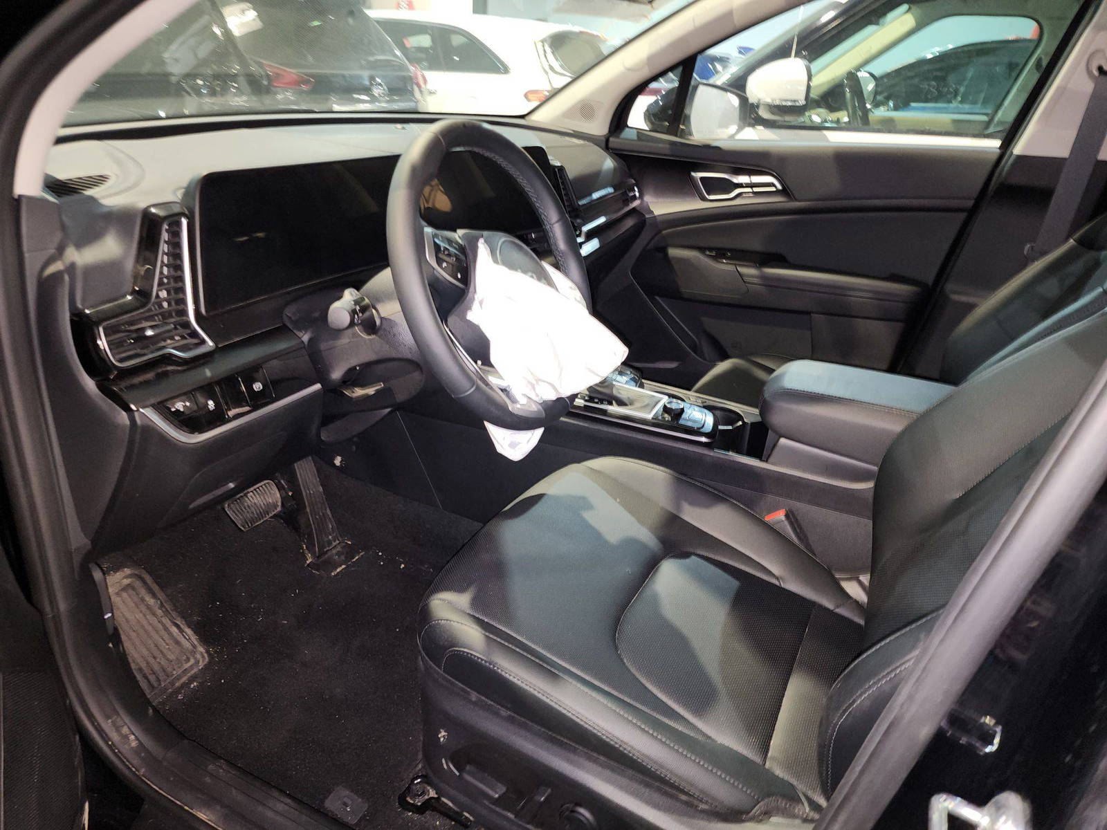 2024 KIA SPORTAGE — 3409 Miles — Lot 78499 — Ind. 12 - Marhaba Auctions Used Cars - Image 7