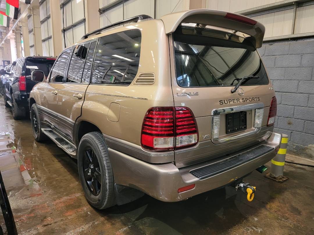 1999 LEXUS LX 470 — 341329 Miles — Lot X0041219 — Main - Marhaba Auctions Used Cars - Image 3