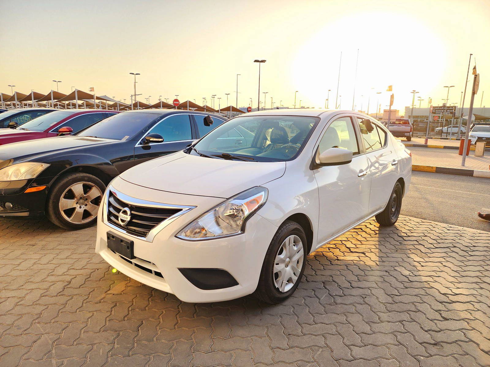 2019 NISSAN VERSA — 229342 Miles — Lot P3KL881269 — Souq - Marhaba Auctions Used Cars - Image 5