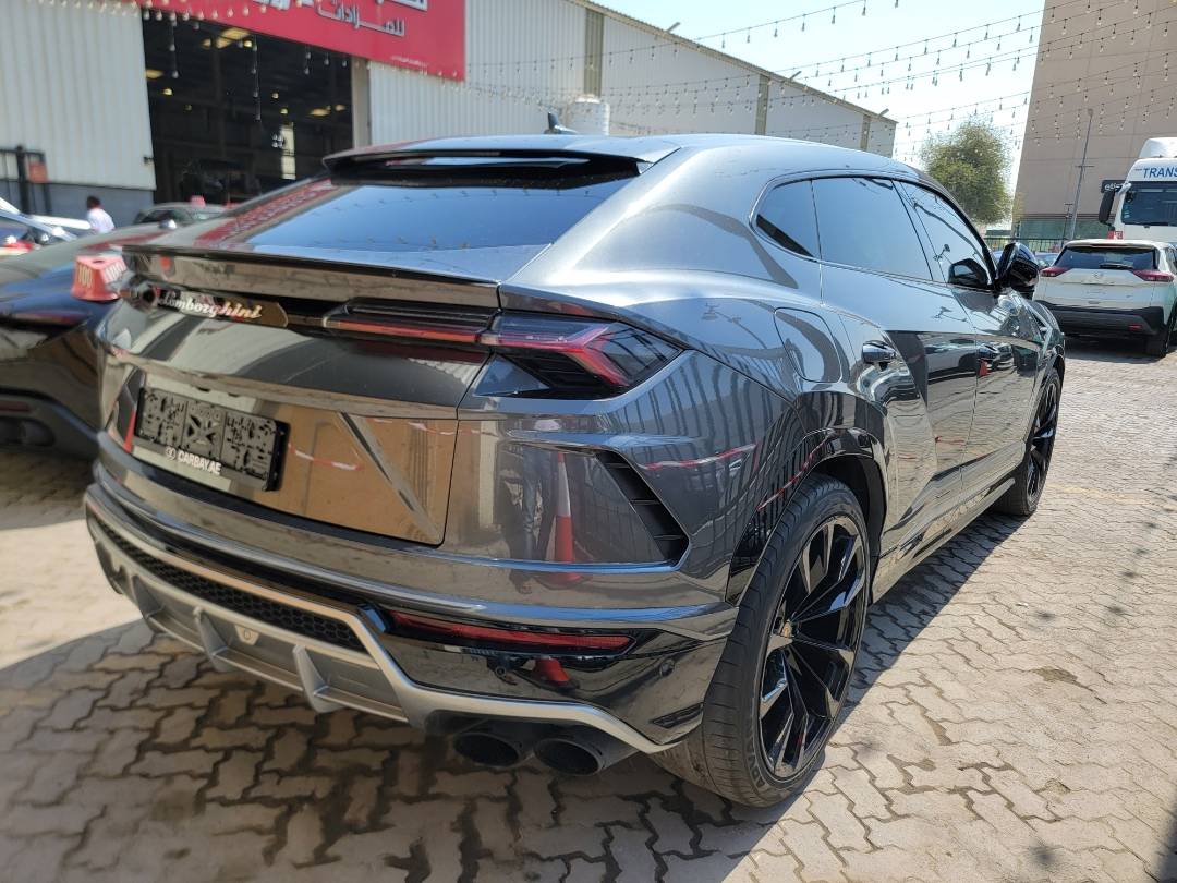 2018 LAMBORGINI URUS — 82077 KM — Lot 2242 — Main - Marhaba Auctions Used Cars - Image 4