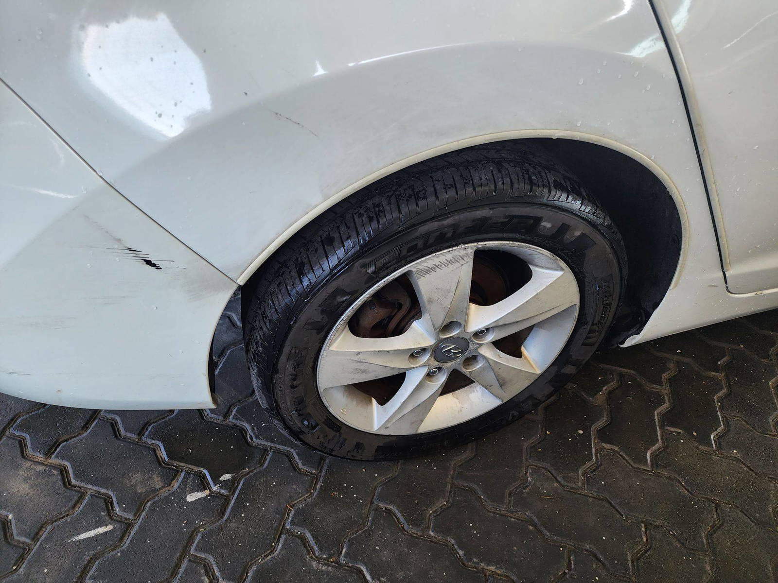 2011 HYUNDAI ELANTRA — 185229 Miles — Lot 71775103 - Marhaba Auctions Used Cars - Image 5