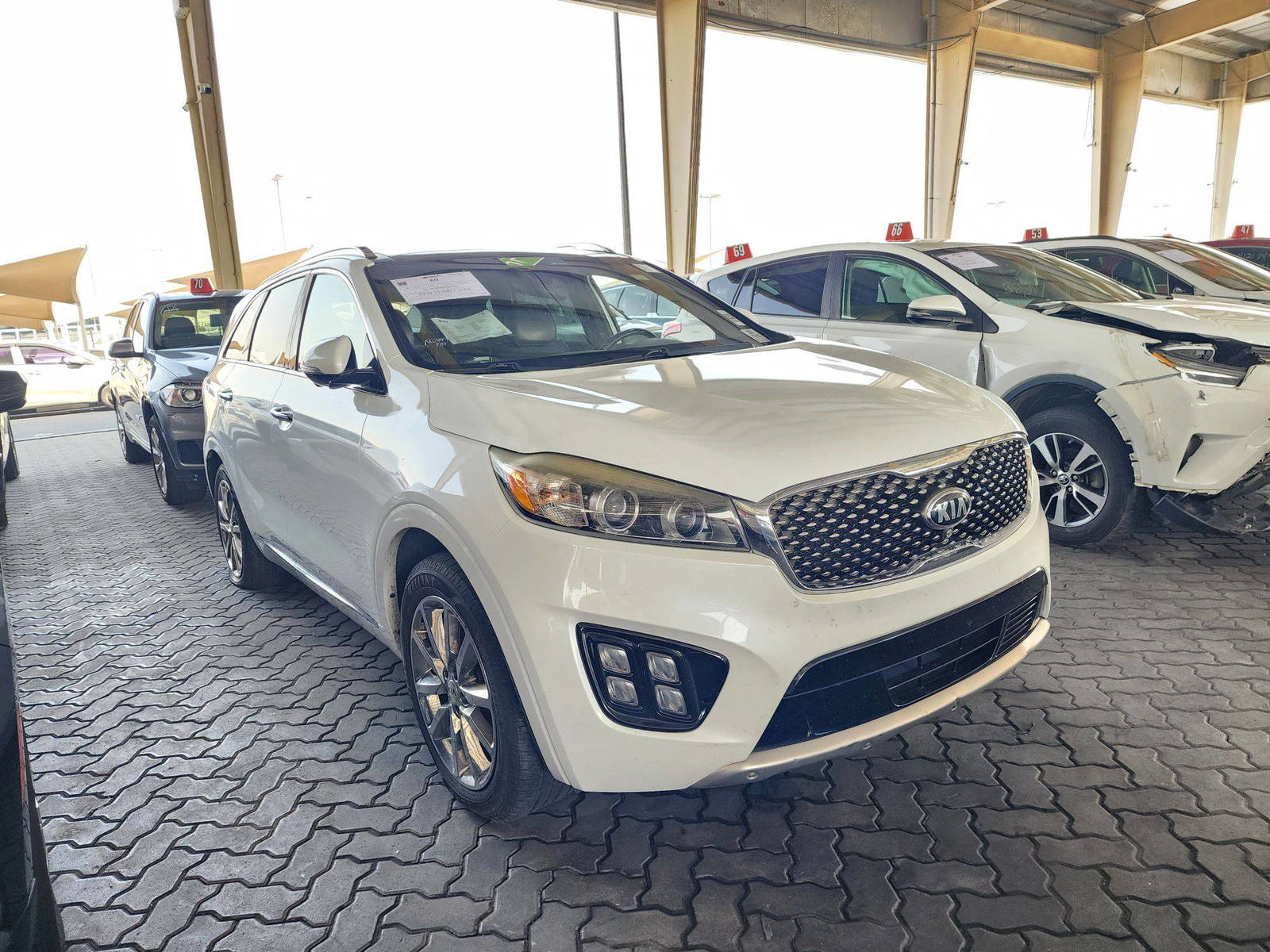 2017 KIA SORENTO — 182745 Miles — Lot 339071 — Souq - Marhaba Auctions Used Cars - Image 4