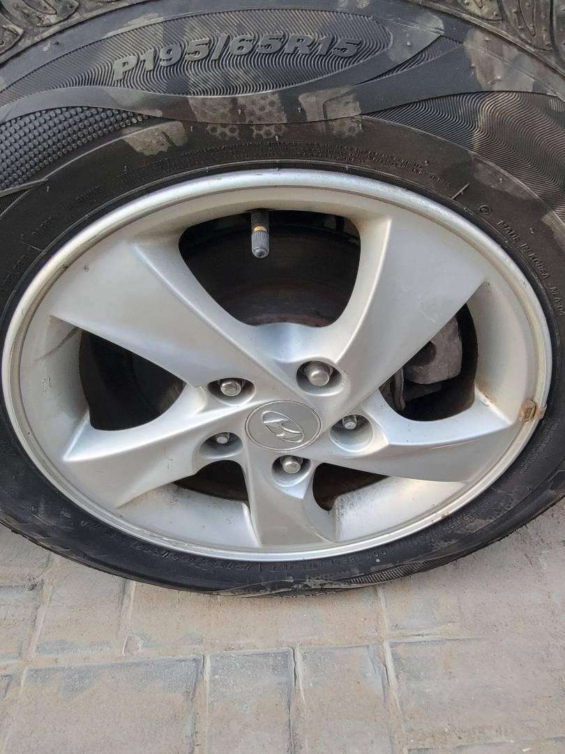 2011 HYUNDAI AVANTE — 140177 KM — Lot 054973 — Main - Marhaba Auctions Used Cars - Image 6