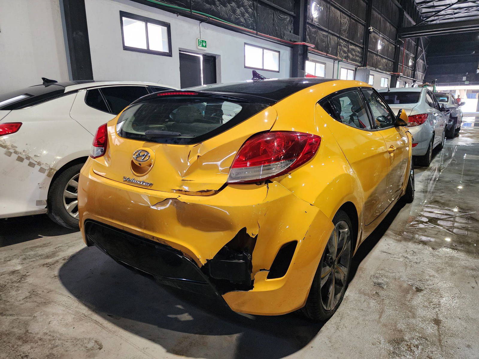2017 HYUNDAI VELOSTER — 139532 Miles — Lot 44407835 — Main - Marhaba Auctions Used Cars - Image 4