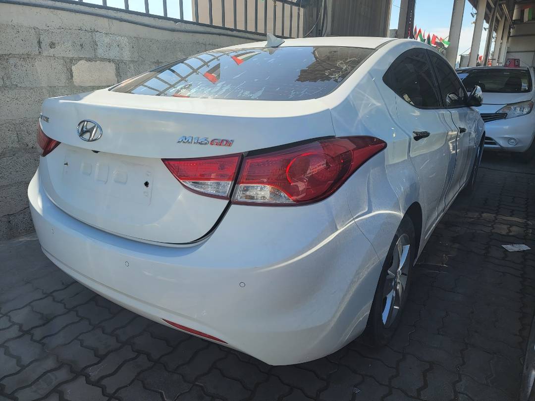 2011 HYUNDAI AVANTE — 151986 KM — Lot 008433 — Main - Marhaba Auctions Used Cars - Image 4