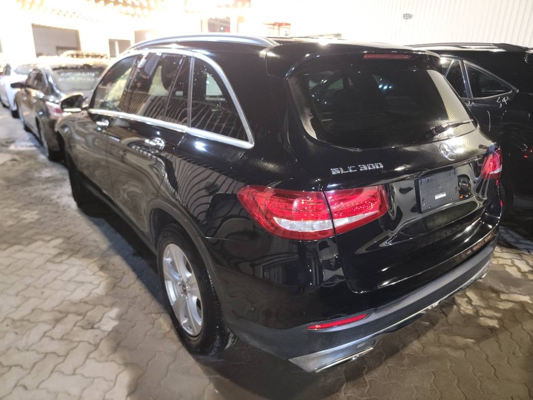 2017 MERCEDES BENZ GLC-300 — 106879 Miles — Lot 43547 - Marhaba Auctions Used Cars - Image 3