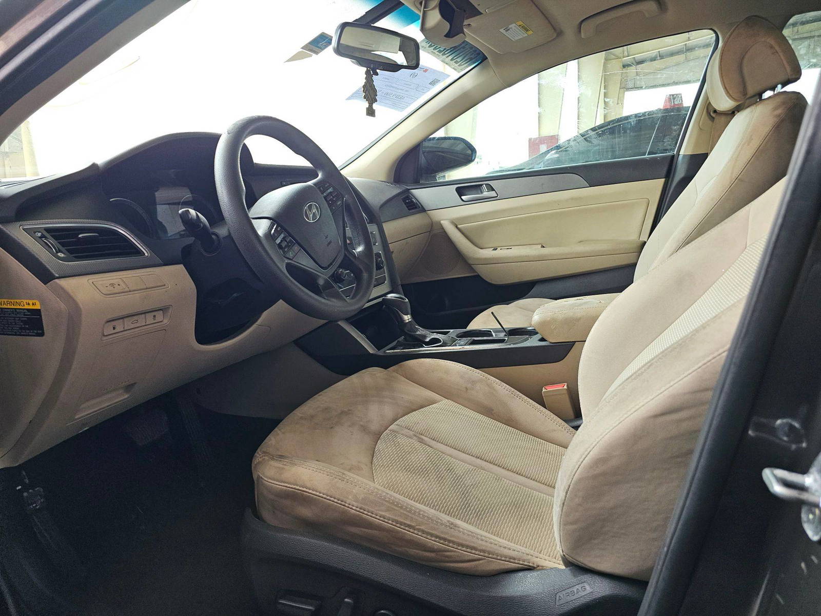 2015 HYUNDAI SONATA — 105399 Miles — Lot 62016205 — Souq - Marhaba Auctions Used Cars - Image 8