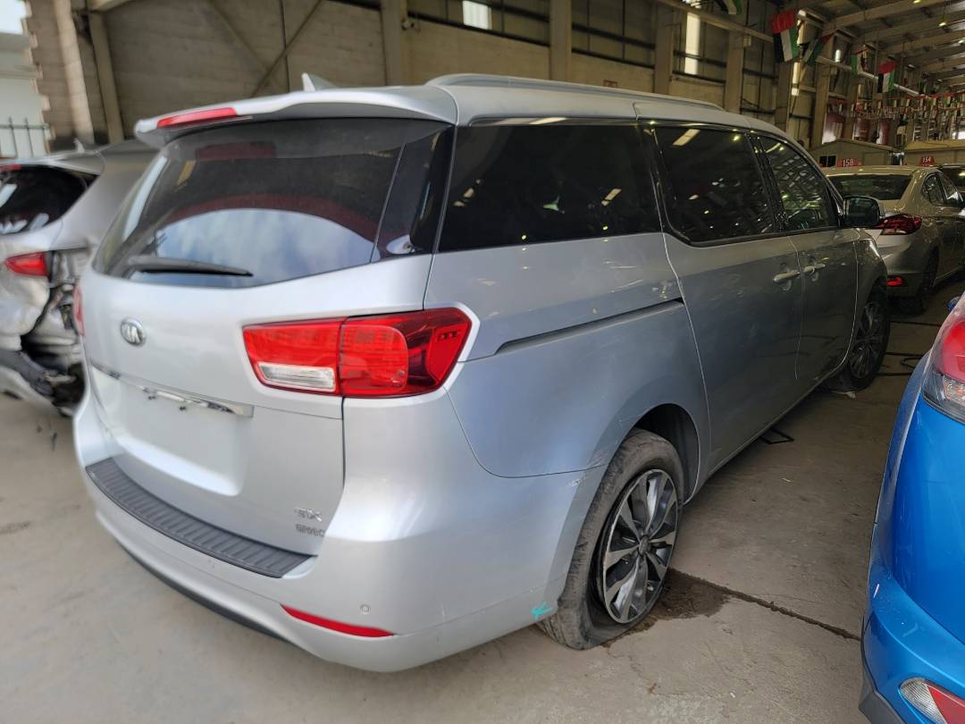 2018 KIA SEDONA — 87626 Miles — Lot 85671194 — Ind. 12 - Marhaba Auctions Used Cars - Image 4