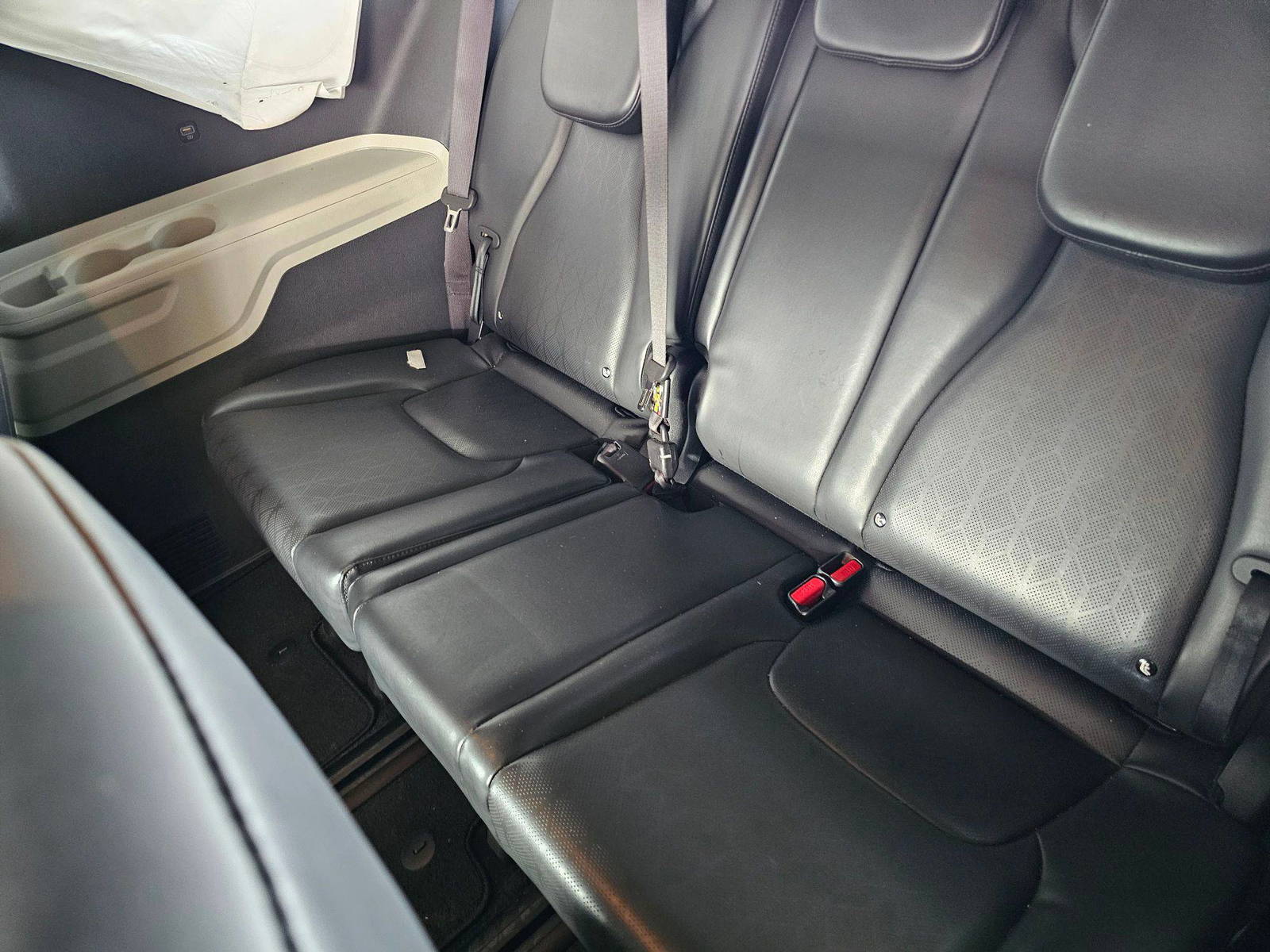 KIA CARNIVAL LX 2022 - Marhaba Auction Used Cars - Image 5