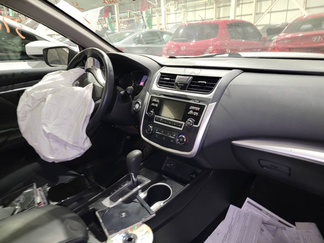 2017 NISSAN ALTIMA — 132112 Miles — Lot 37641566 - Marhaba Auctions Used Cars - Image 5