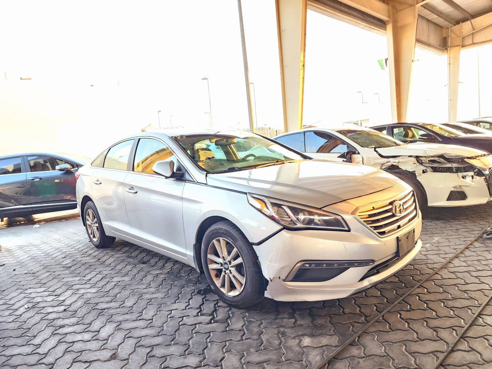 2015 HYUNDAI SONATA — 169808 Miles — Lot 73252784 — Souq - Marhaba Auctions Used Cars - Image 4