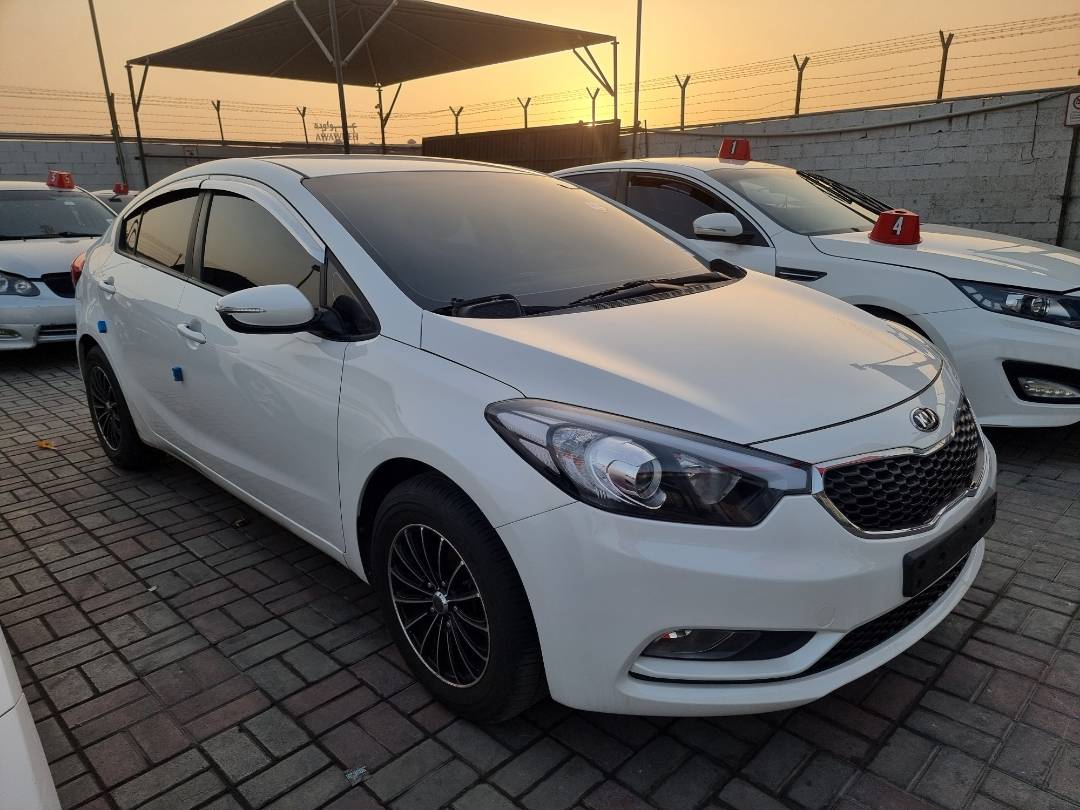 2013 KIA K3 — 61117 KM — Lot 124587 — Ind. 12 - Marhaba Auctions Used Cars - Image 3