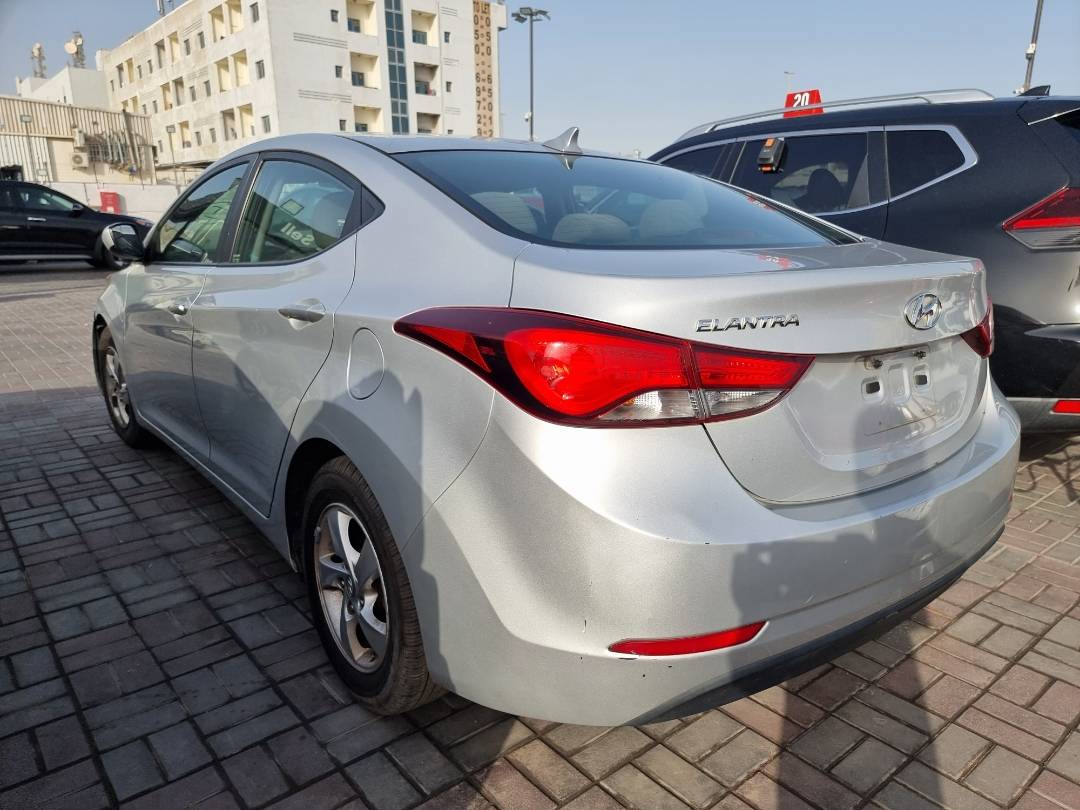 2015 HYUNDAI ELANTRA — 205363 Miles — Lot 215478 — Souq - Marhaba Auctions Used Cars - Image 4
