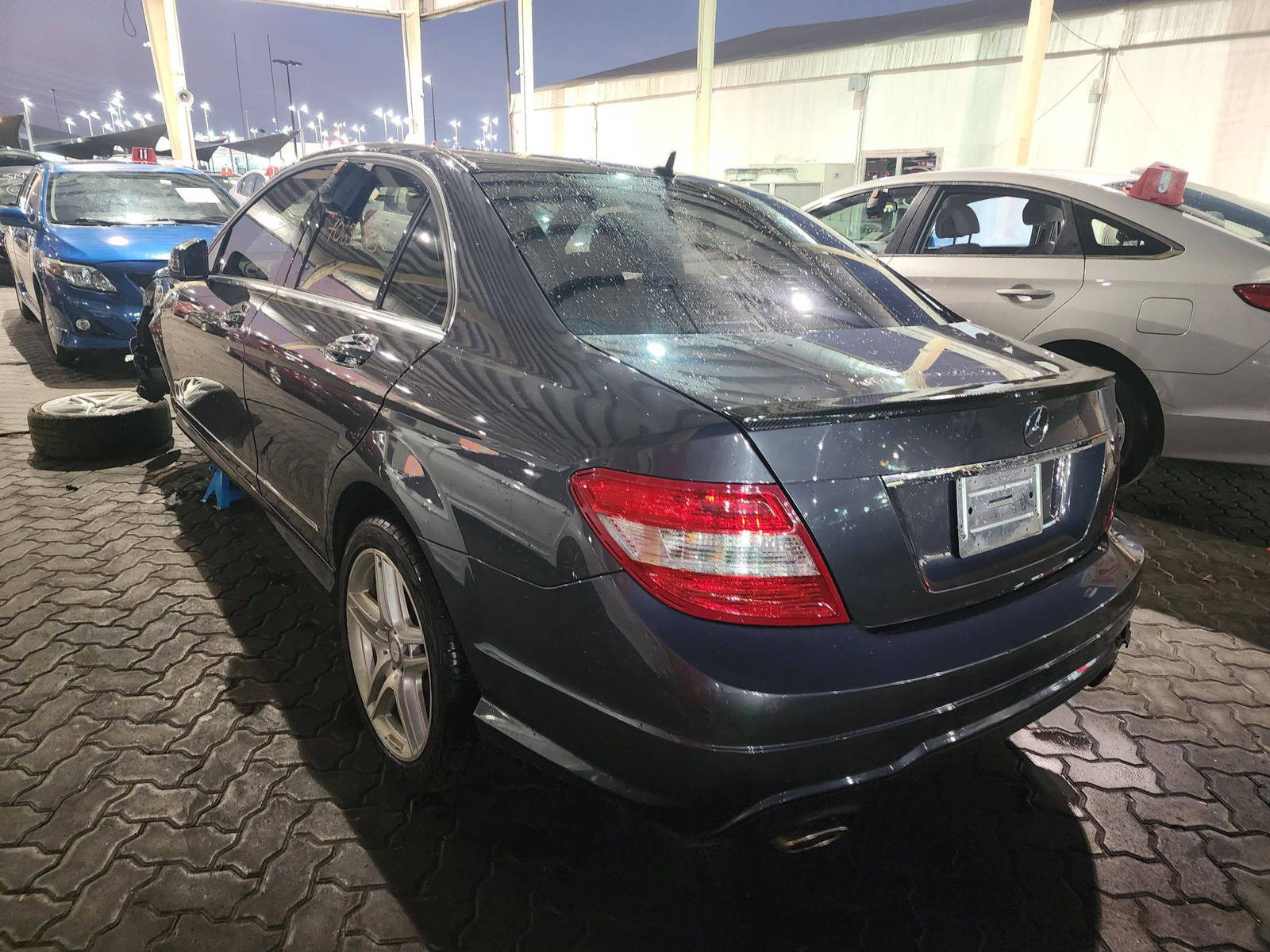 2011 MERCEDES BENZ C300 — 180805 Miles — Lot 70631683 - Marhaba Auctions Used Cars - Image 4