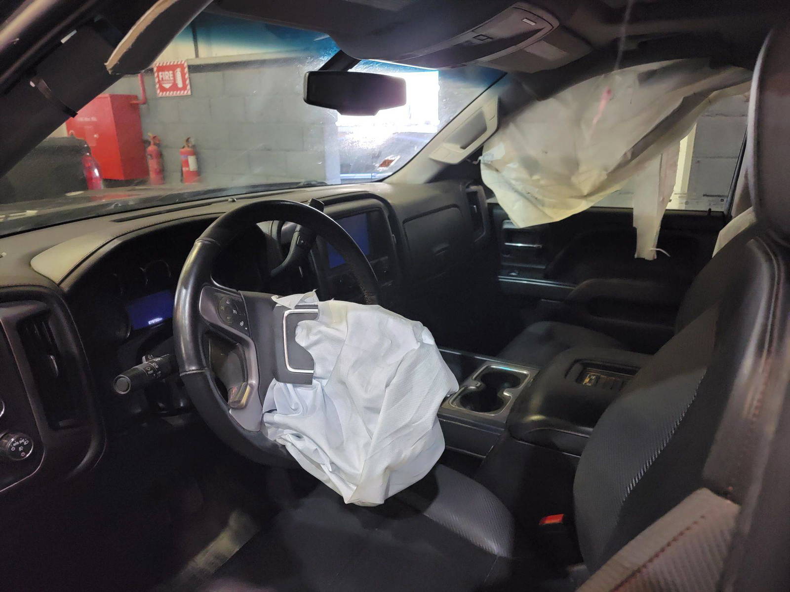 GMC SIERRA 2017 - Marhaba Auction Used Cars - Image 8