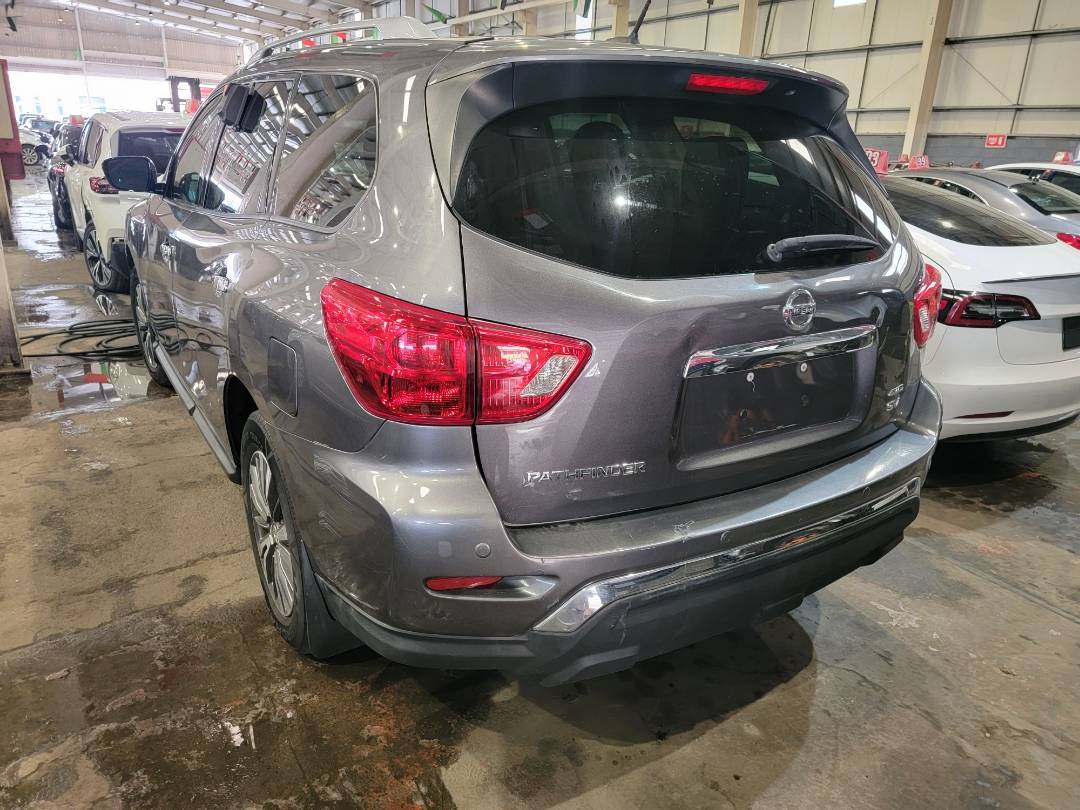 2017 NISSAN PATHFINDER — 158959 Miles — Lot C620734 — Main - Marhaba Auctions Used Cars - Image 4