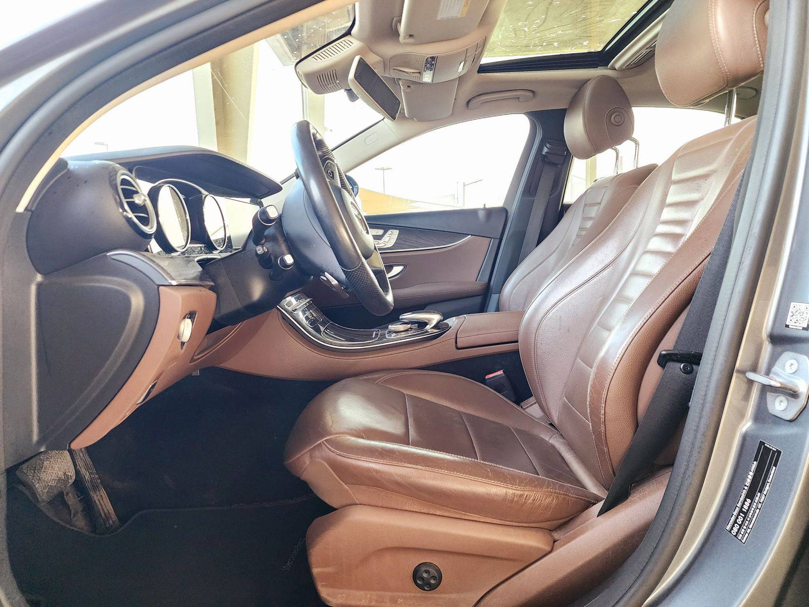 2018 MERCEDES BENZ E 200 — 109261 KM — Lot 297581 — Souq - Marhaba Auctions Used Cars - Image 9