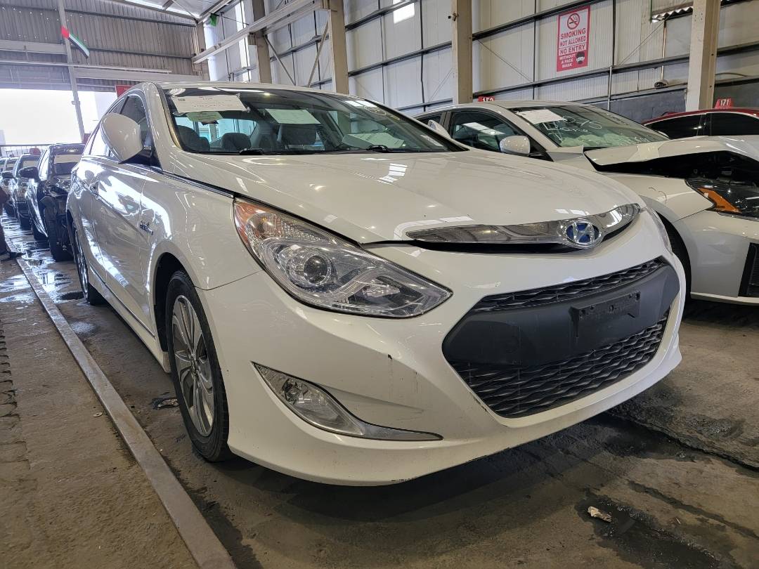 2013 HYUNDAI SONATA — 214268 Miles — Lot 82299994 — Main - Marhaba Auctions Used Cars - Image 4