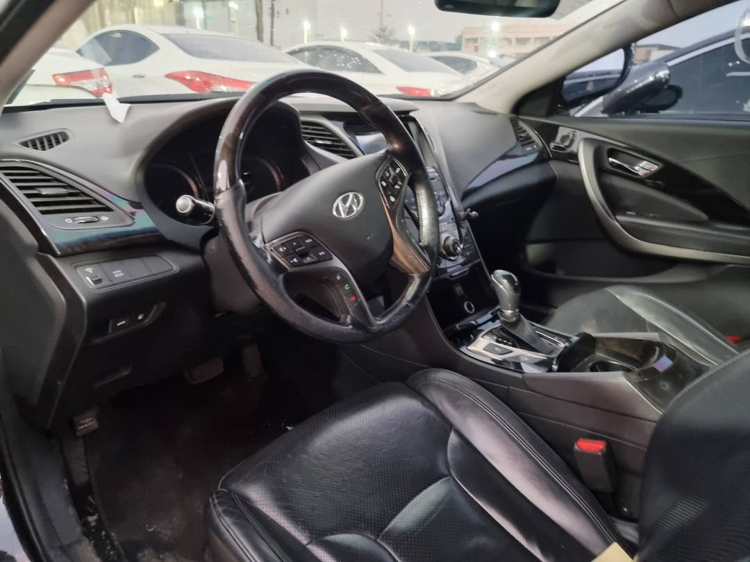 HYUNDAI GRANDEUR 2011 - Marhaba Auction Used Cars - Image 8