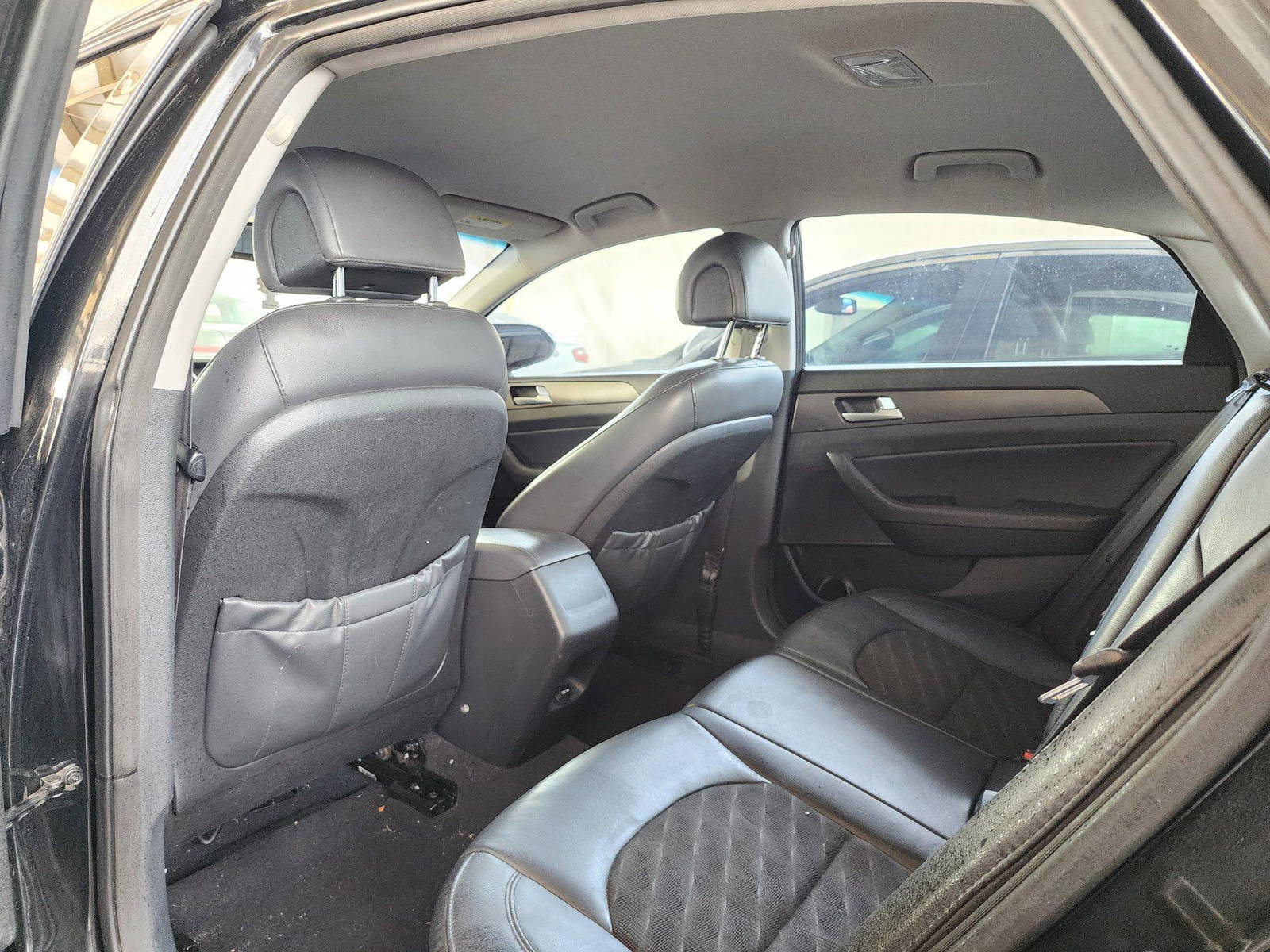 2015 HYUNDAI SONATA — 137630 Miles — Lot 82472 — Souq - Marhaba Auctions Used Cars - Image 6