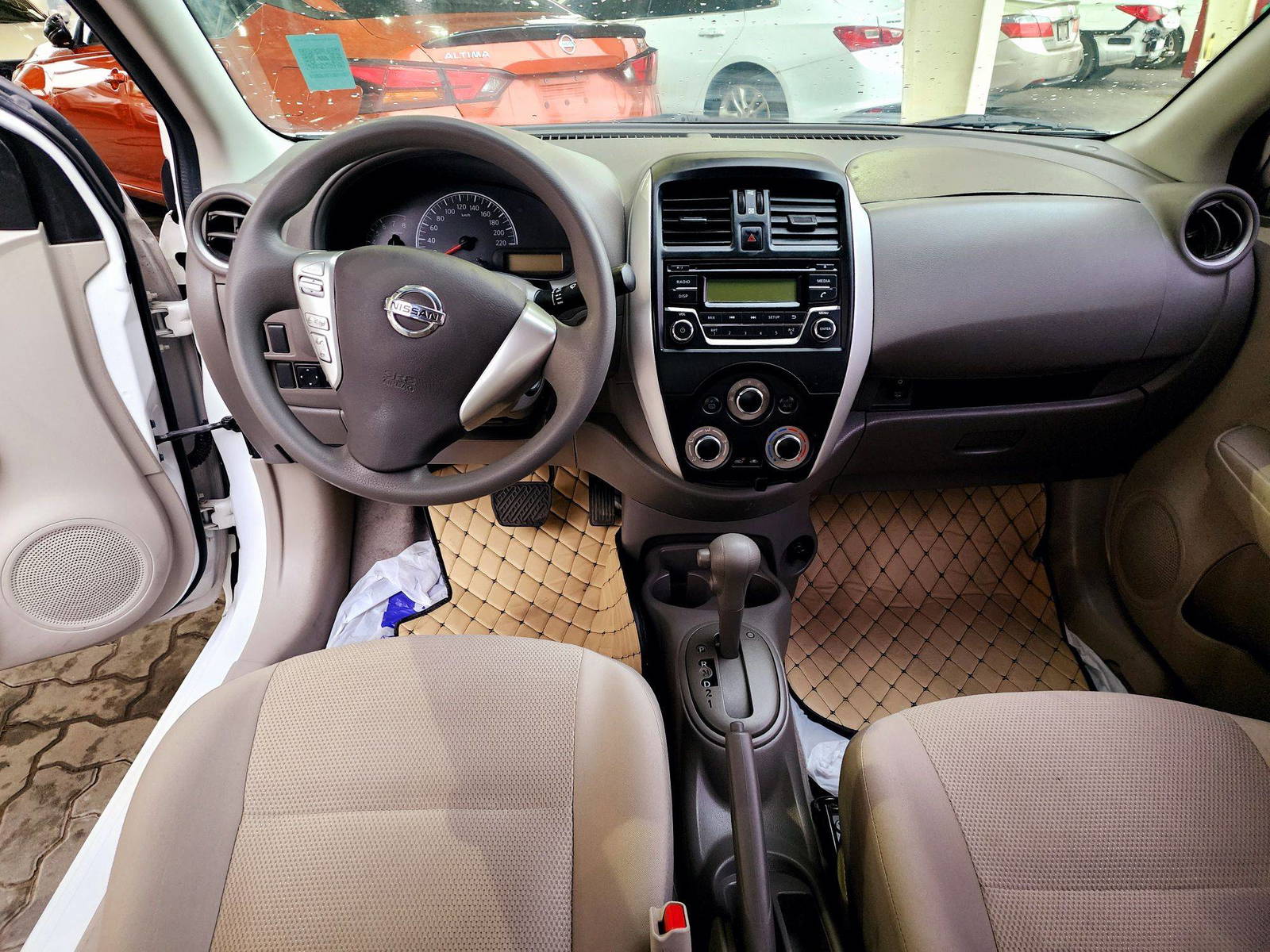 2022 NISSAN SUNNY — 72053 KM — Lot G135346 — Souq - Marhaba Auctions Used Cars - Image 7
