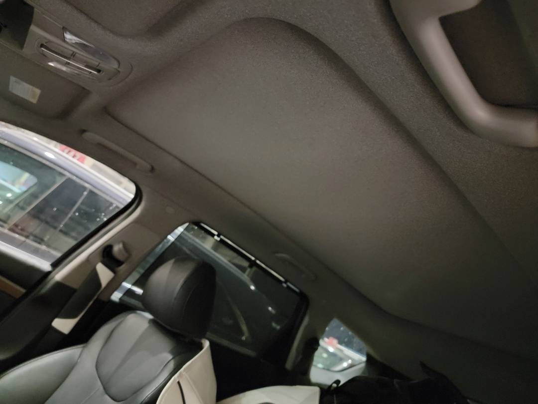 2019 HYUNDAI SANTA FE — 114258 Miles — Lot 3AA3KH046203 — Souq - Marhaba Auctions Used Cars - Image 10