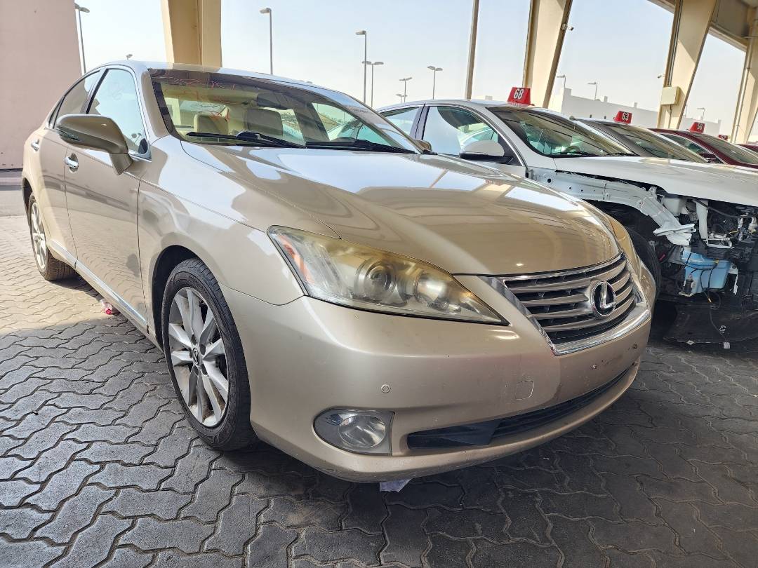 2011 LEXUS ES 350 — 247434 Miles — Lot 38940926 — Souq - Marhaba Auctions Used Cars - Image 7