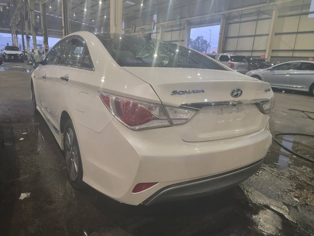 2015 HYUNDAI SONATA — 140698 KM — Lot 73757904 — Main - Marhaba Auctions Used Cars - Image 5