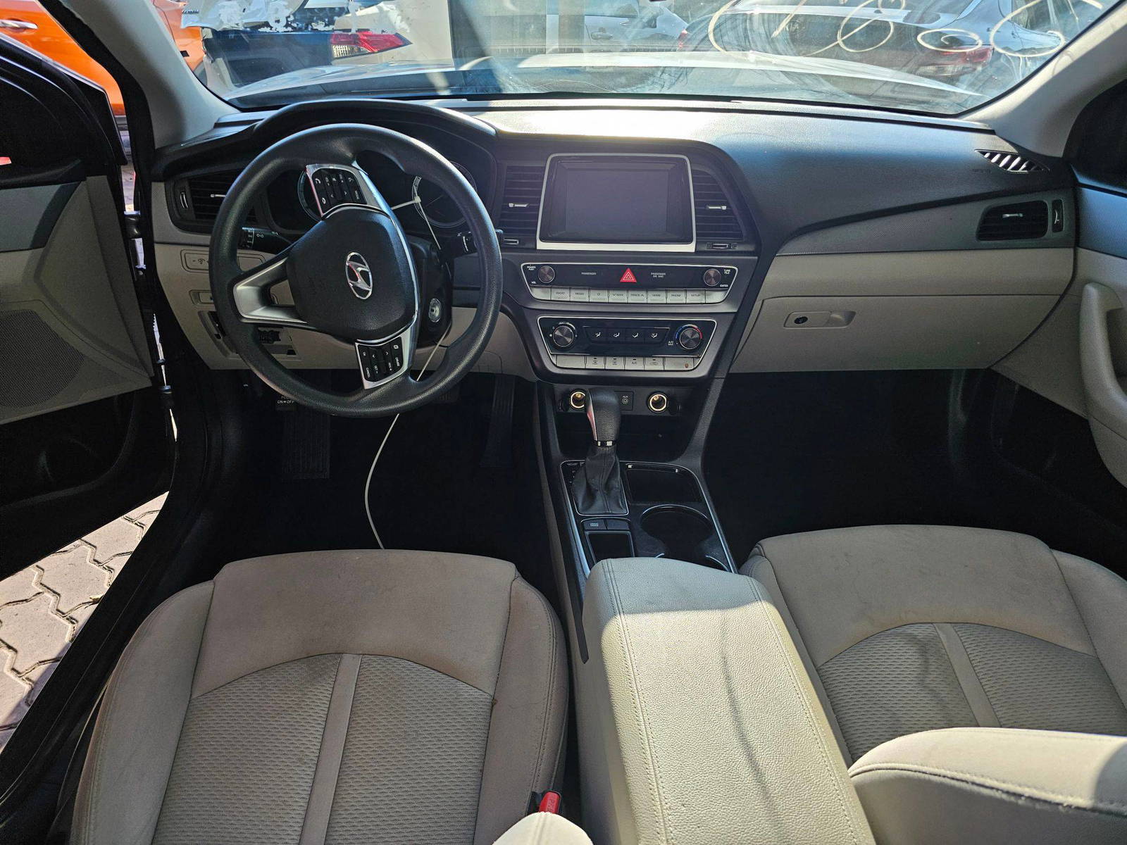 HYUNDAI SONATA 2018 - Marhaba Auction Used Cars - Image 7