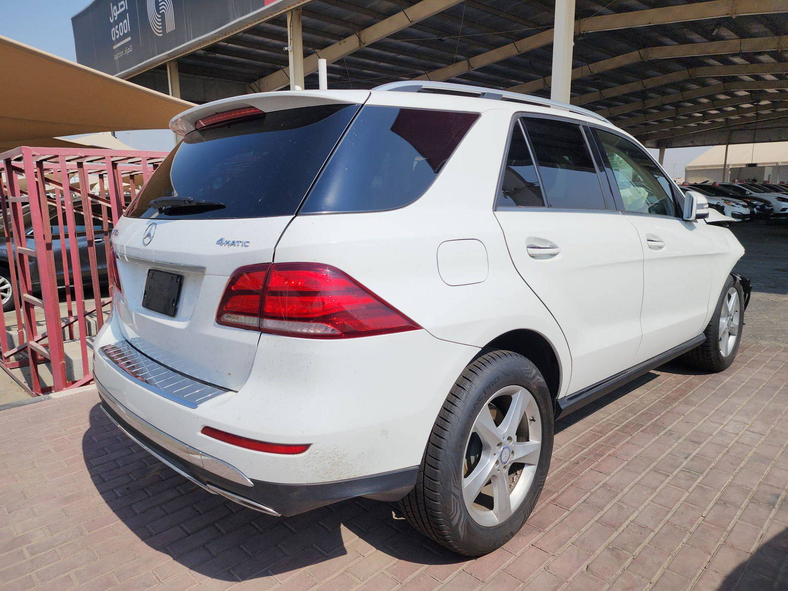 2017 MERCEDES BENZ GLE 350 — 86413 Miles — Lot BXHA888372 — Souq - Marhaba Auctions Used Cars - Image 3