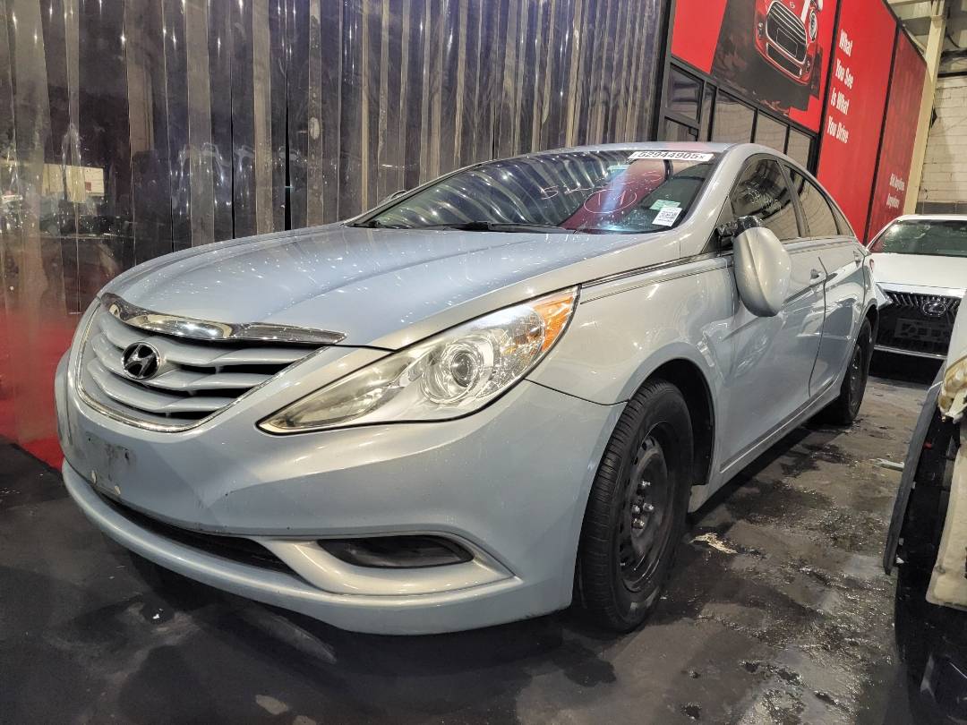 2013 HYUNDAI SONATA — 154477 Miles — Lot H526551 — Main - Marhaba Auctions Used Cars - Image 4