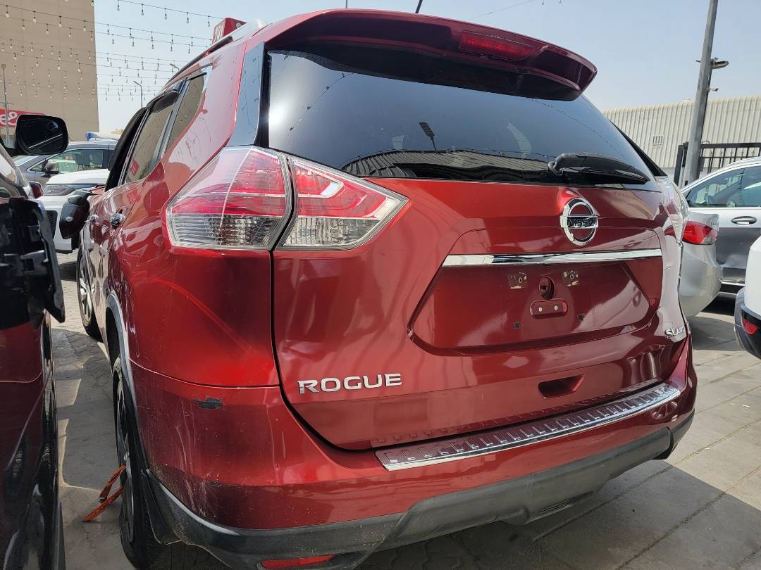 2015 NISSAN ROGUE — 189305 Miles — Lot 811618 — Main - Marhaba Auctions Used Cars - Image 4