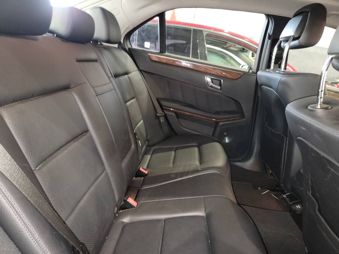 2011 MERCEDES BENZ E 350 — 176952 Miles — Lot 39337094 - Marhaba Auctions Used Cars - Image 5
