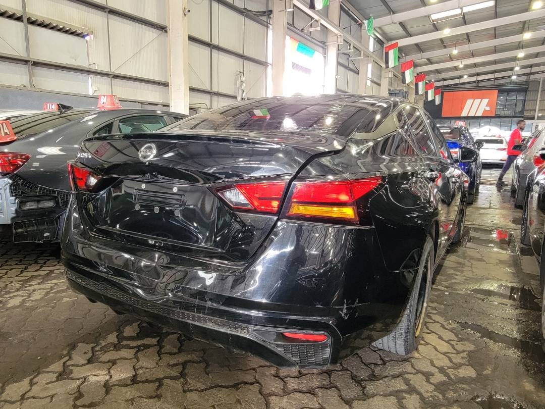2019 NISSAN ALTIMA — 118449 Miles — Lot V9KN312023 — Main - Marhaba Auctions Used Cars - Image 3
