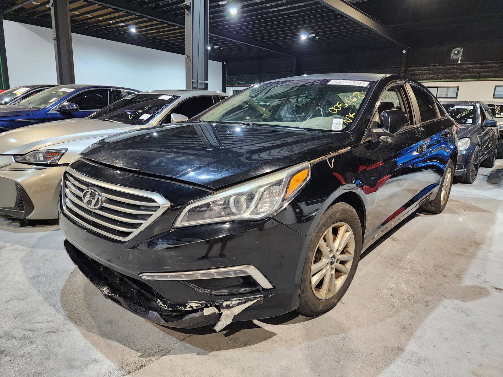 2015 HYUNDAI SONATA — 139155 Miles — Lot 60254784 — Al Quoz - Marhaba Auctions Used Cars - Image 5
