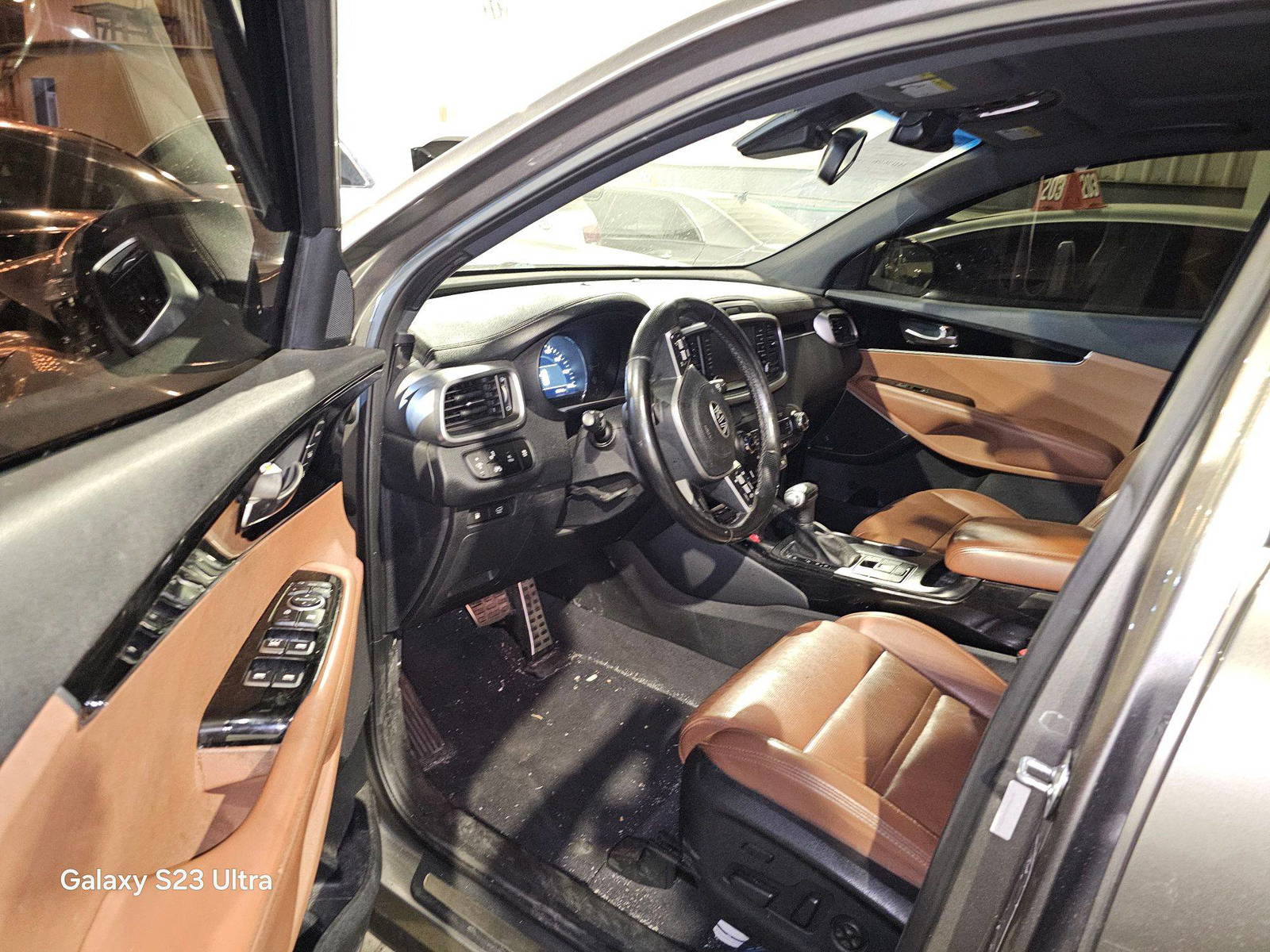 2019 KIA SORENTO — 57614 Miles — Lot 42820756 — Main - Marhaba Auctions Used Cars - Image 8