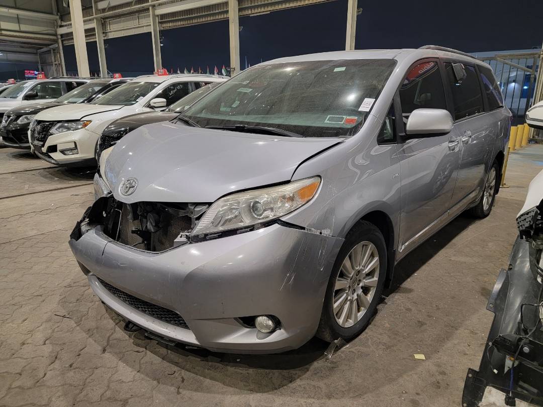 2017 TOYOTA SIENNA — 181422 Miles — Lot 1HS166081 — Main - Marhaba Auctions Used Cars - Image 5