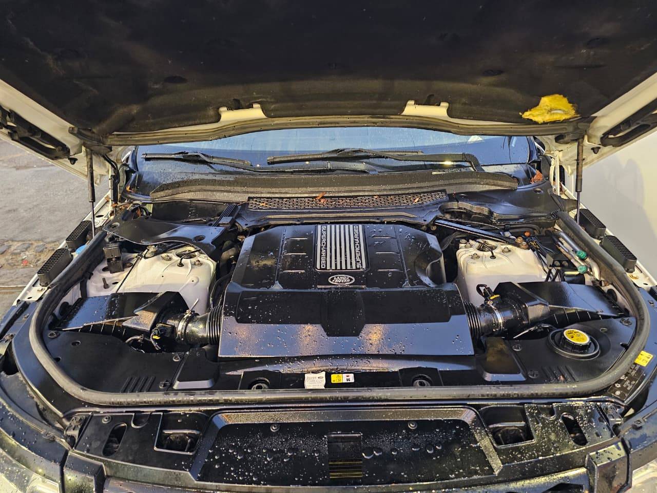 2015 LAND ROVER RANGE ROVER SPORT SUPERCHARGED — 189449 Miles — Lot 607986 — Main - Marhaba Auctions Used Cars - Image 11