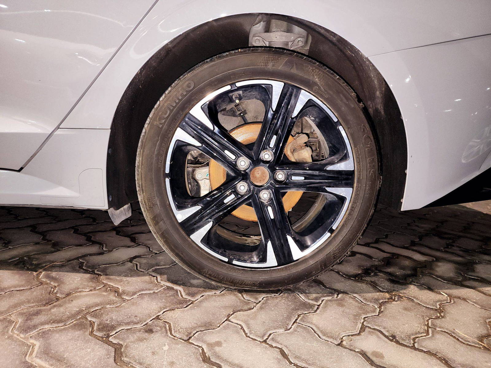 2021 KIA K5 — 106644 Miles — Lot MG025182 — Souq - Marhaba Auctions Used Cars - Image 10