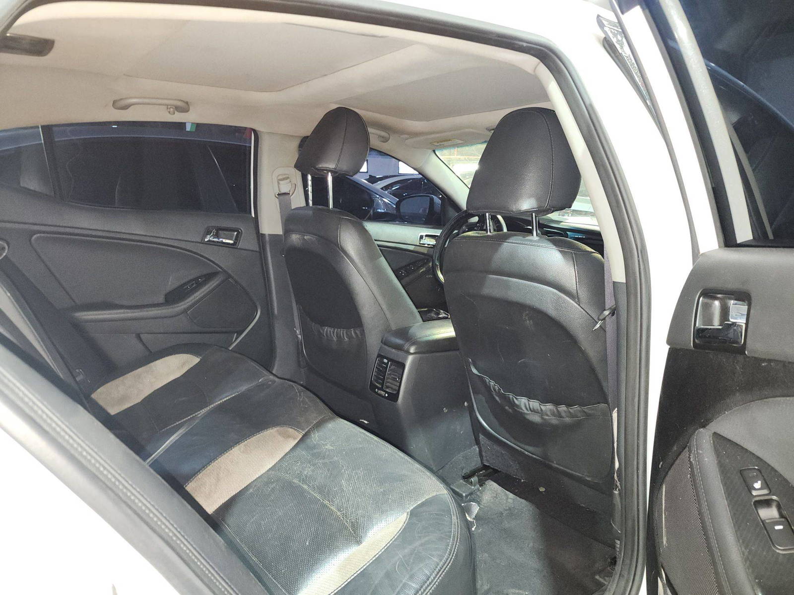 KIA OPTIMA 2012 - Marhaba Auction Used Cars - Image 8