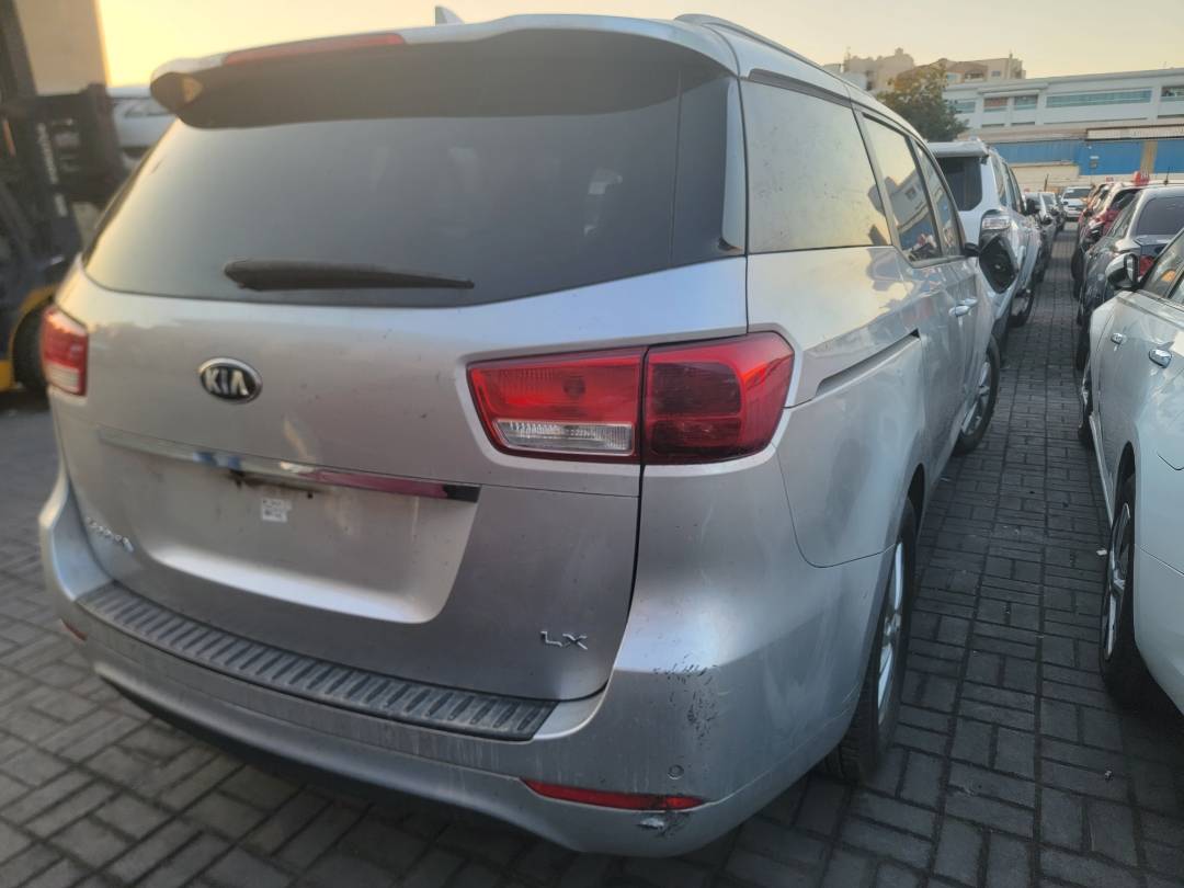 2016 KIA SEDONA — 168119 Miles — Lot 089163 — Main - Marhaba Auctions Used Cars - Image 4